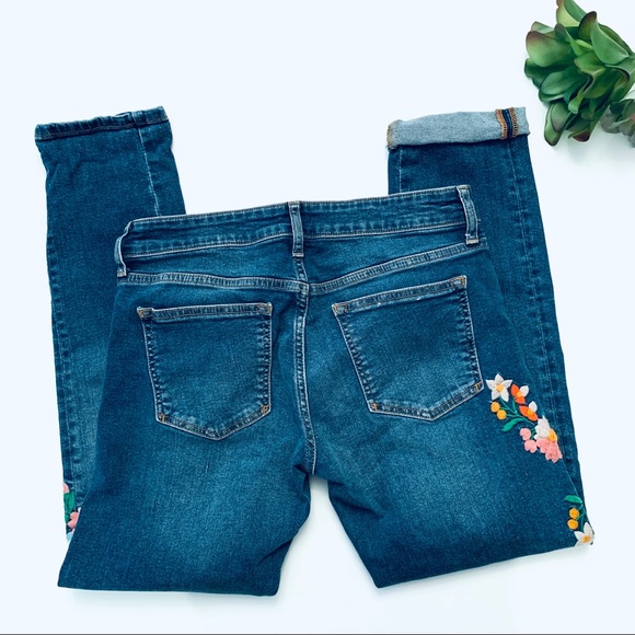 Pilcro Floral Embroidered Boho Jeans Anthro  27 - Picture 7 of 9